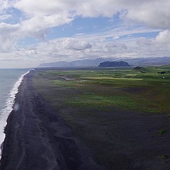 La côte du phare de Vik.